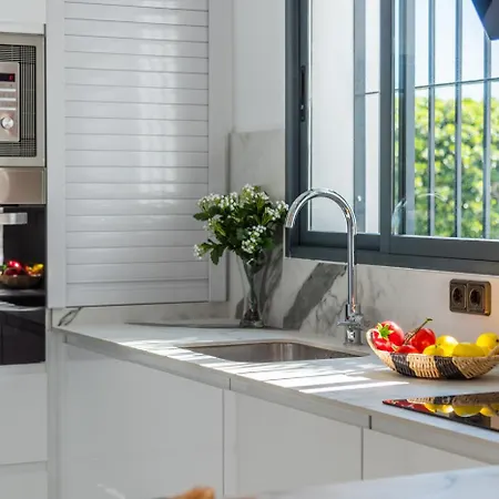 Pura Vida - Plusholidays Villa Ifach