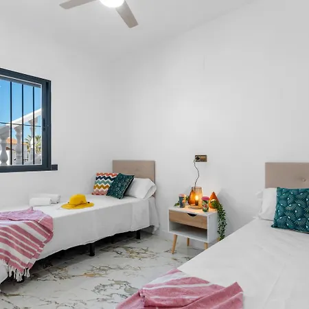 Pura Vida - Plusholidays * Ifach