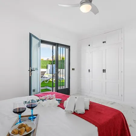 Pura Vida - Plusholidays