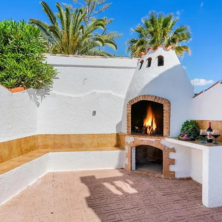 Pura Vida - Plusholidays Ifach