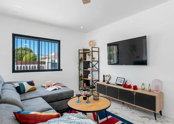 Pura Vida - Plusholidays Ifach