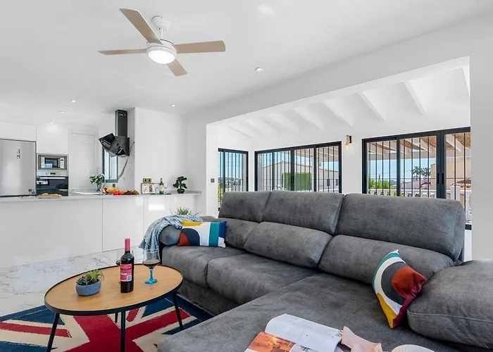 Pura Vida - Plusholidays Villa